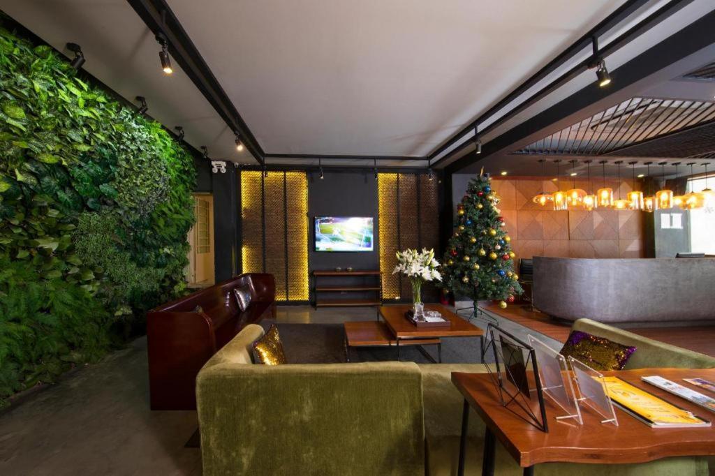 Aha Boutique Ben Thanh Hotel 2*